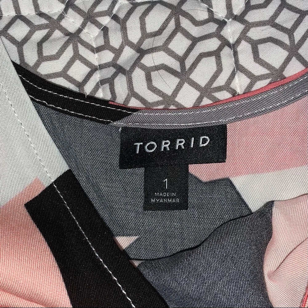 Torrid Tank - Picture 3 of 3